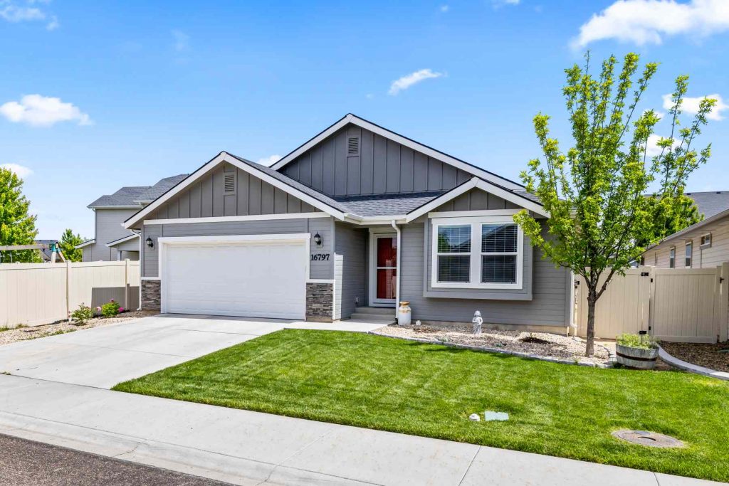 Defining Modern Living from Boise to the Greater Treasure Valley Luxury Pool Fire