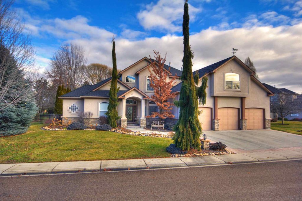 Treasure-Valley-Real-Estate-Modern-Two-Story-Resale-Property